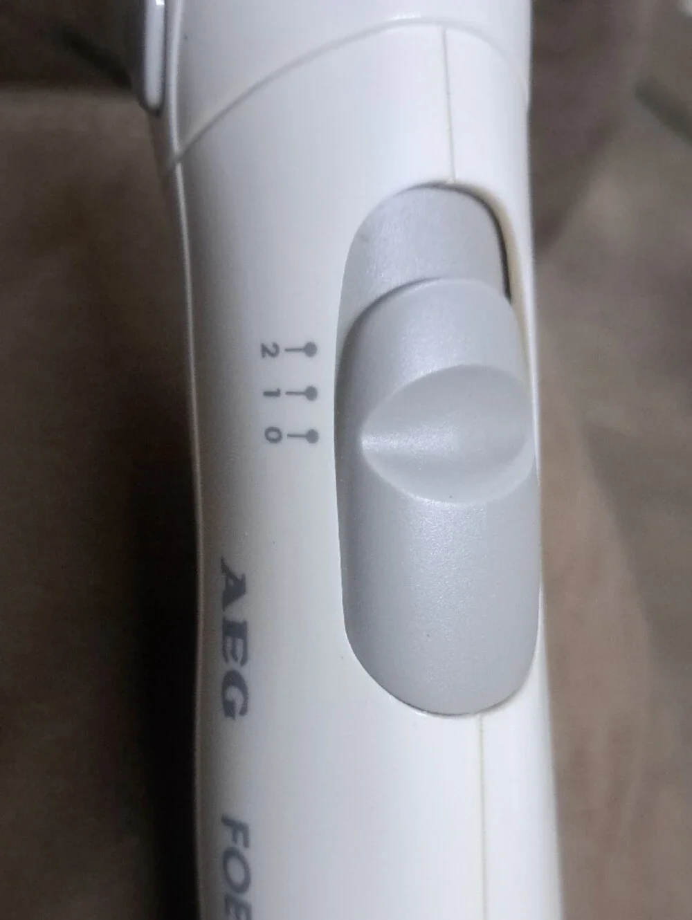 European AEG Foen Curler 300 Rotating Hot Air Brush - White/Grey